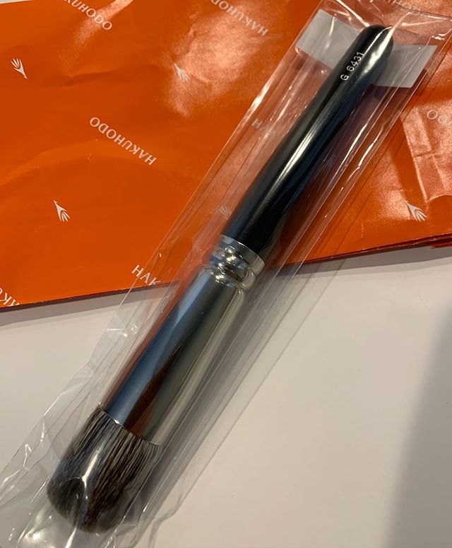 Hakuhodo G6431 Blush Brush Maru (Hair:Blue squirrel・Goat) BkSL