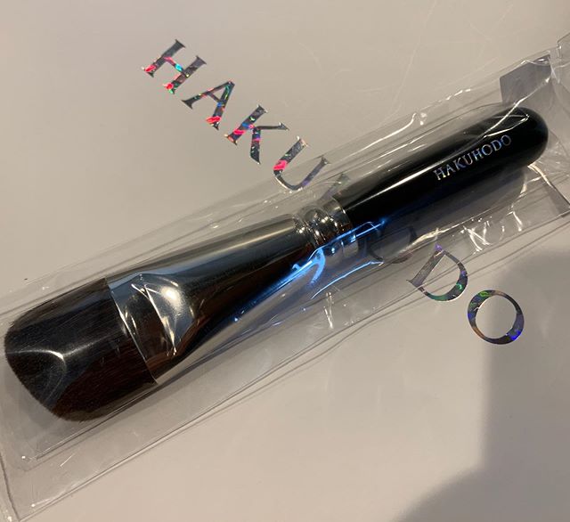 Hakuhodo G504 Blush Brush Angled (BkSL) Blue squirrel / Horse