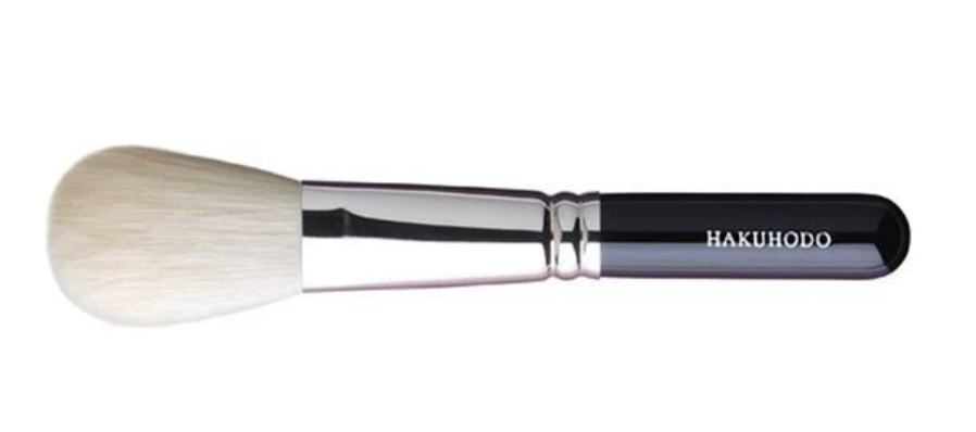 Hakuhodo J507  Blush Brush Round & Flat  (Hair Type: Goat & Synthetic Fibers)