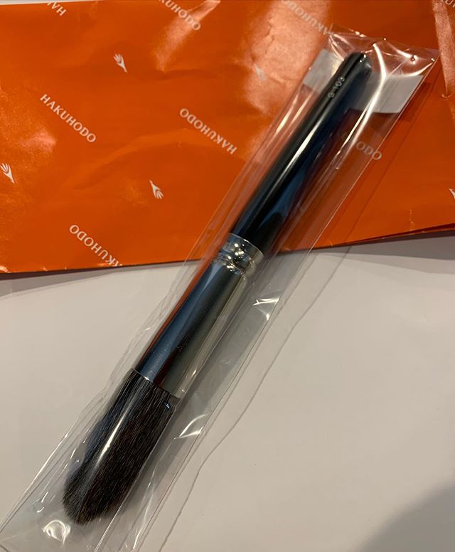 Hakuhodo G103 Blush & Highlighter Brush Tapered -BkSL