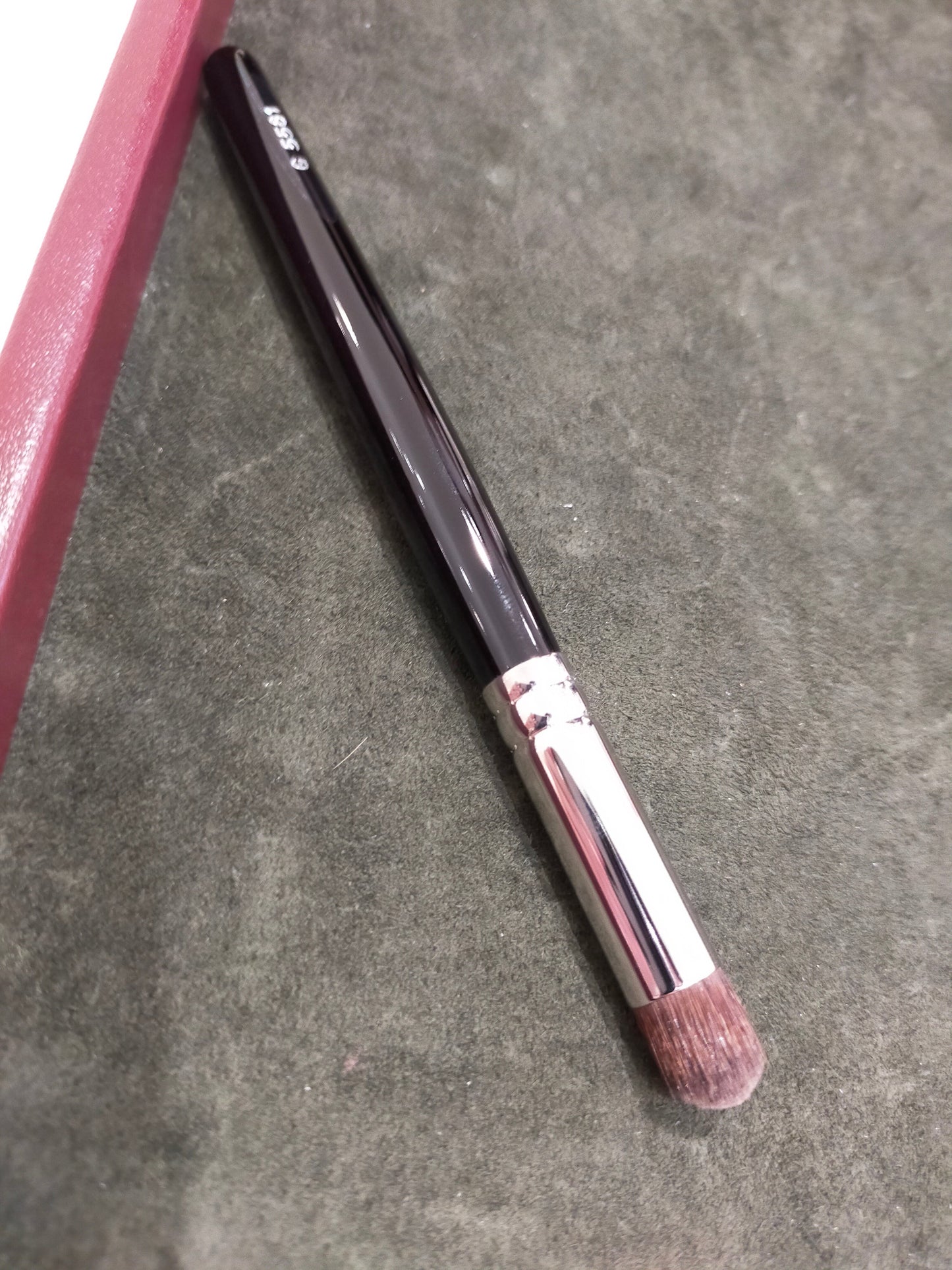 Hakuhodo G5561 Kazan squirrel eyeshadow  (Hair:Kazan squirrel)BkSL