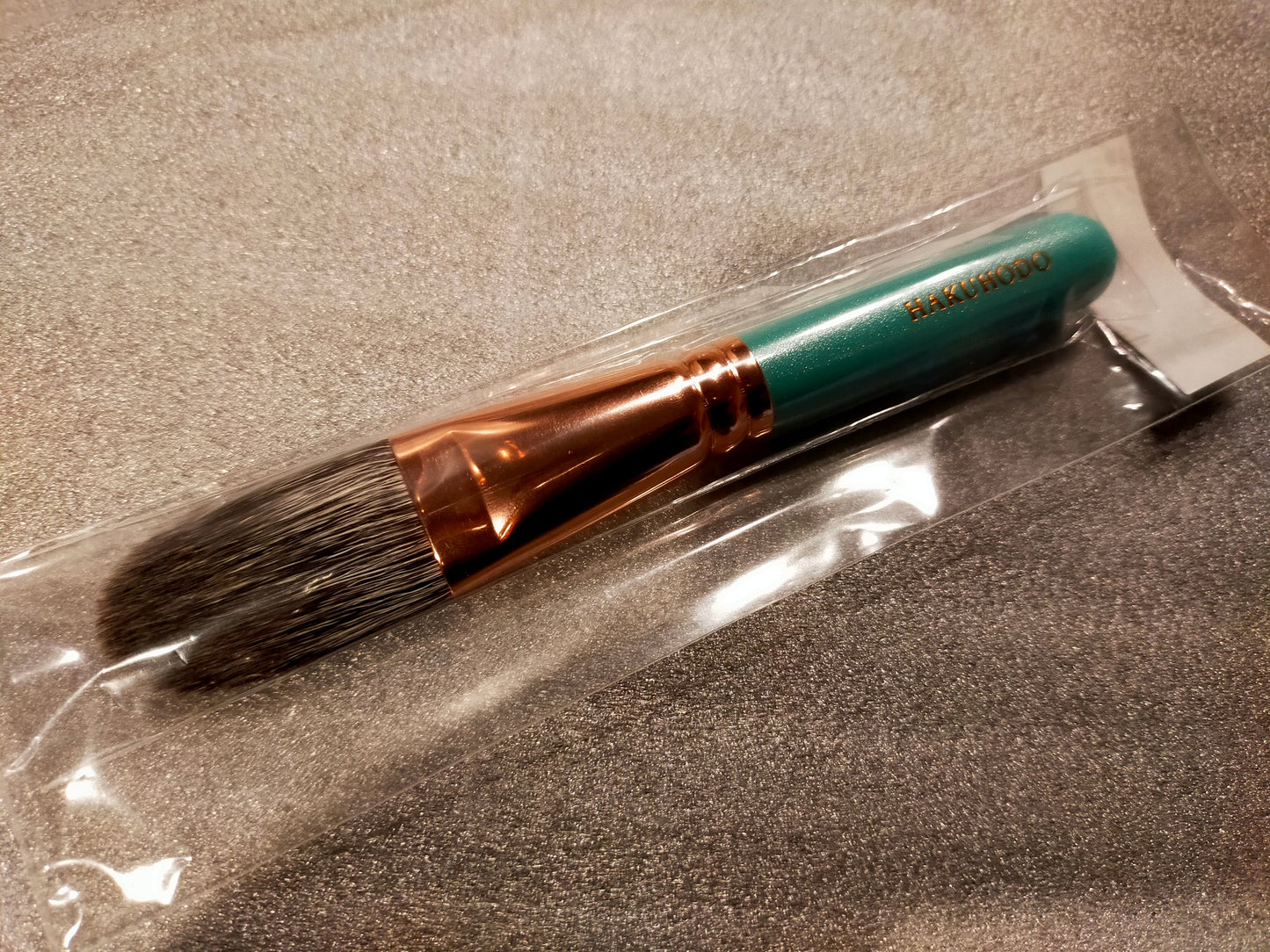Hakuhodo brush in green or mint handle (Limited) -Apr  2022