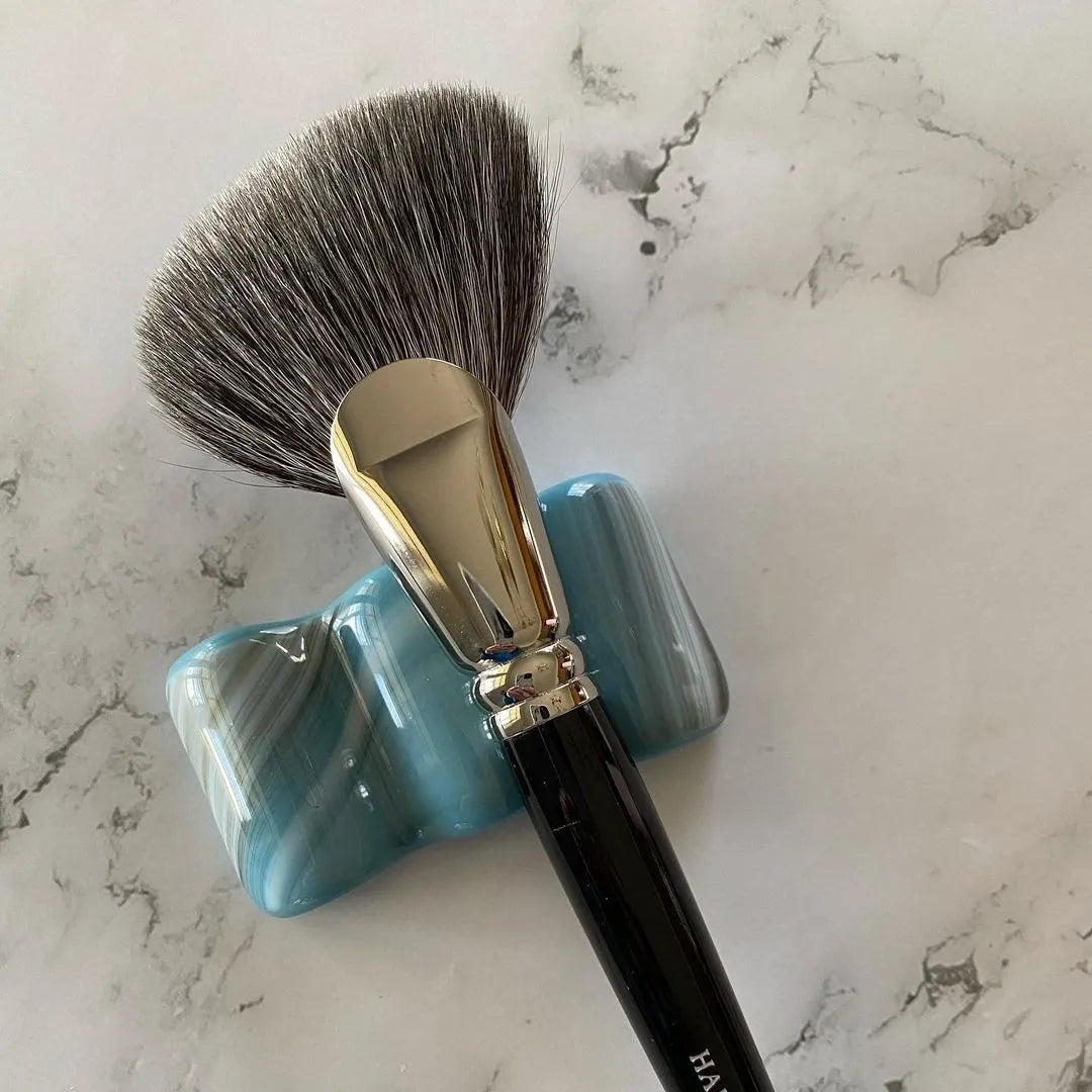 Hakuhodo F1342 Ougi Short and Angled