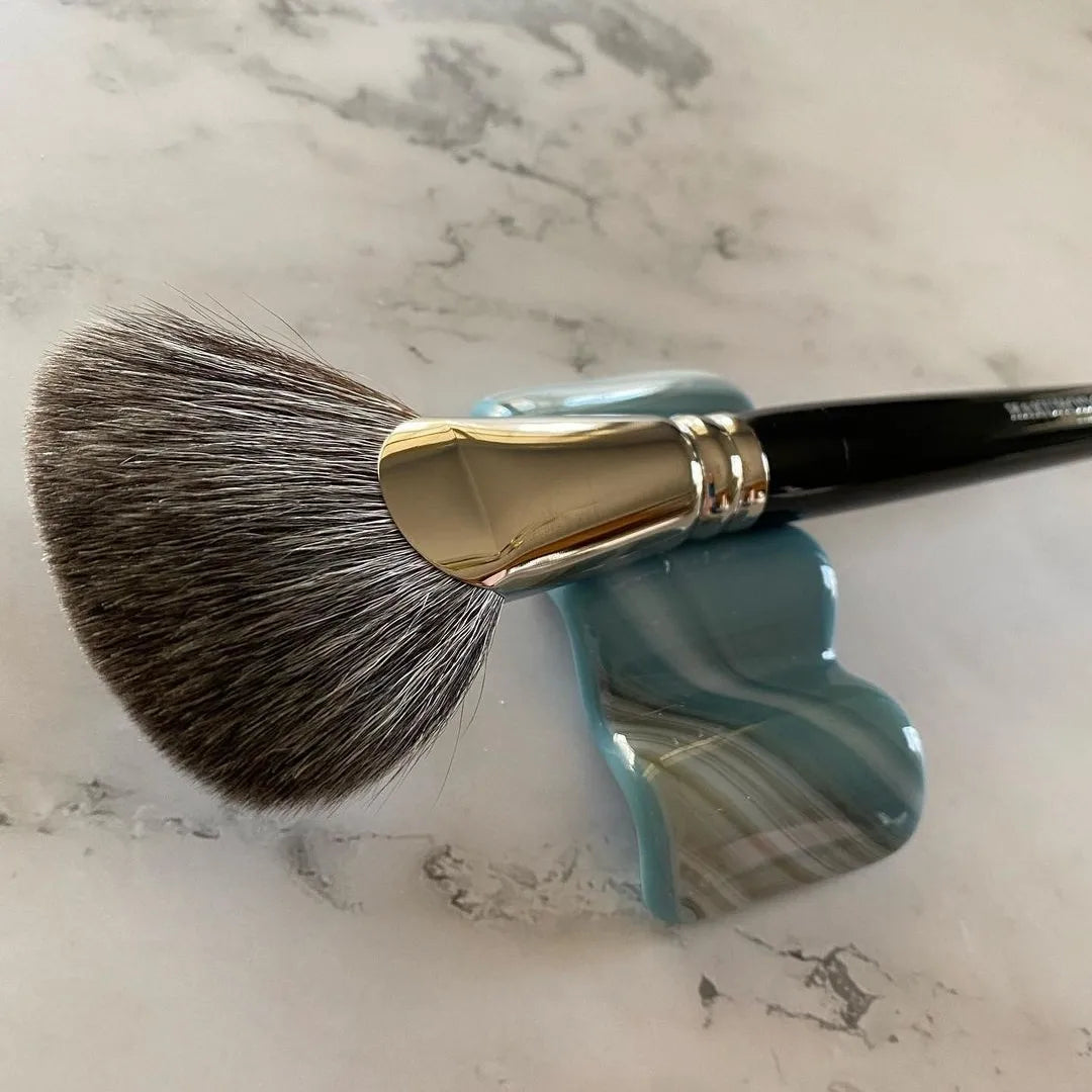 Hakuhodo F1342 Ougi Short and Angled