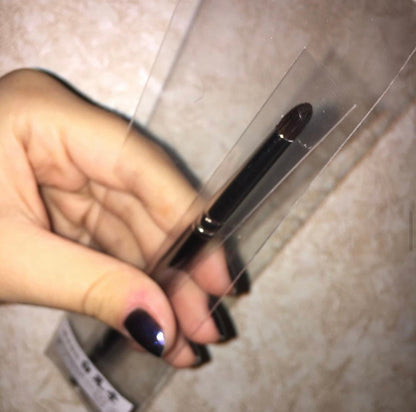 Hakuhodo G5520 Eyeshadow Brush Tapered (Hair: Blue squirrel & Horse)