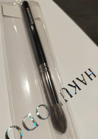 Hakuhodo G5522 Eyeshadow Brush Round (Hair:Blue squirrel & Goat)